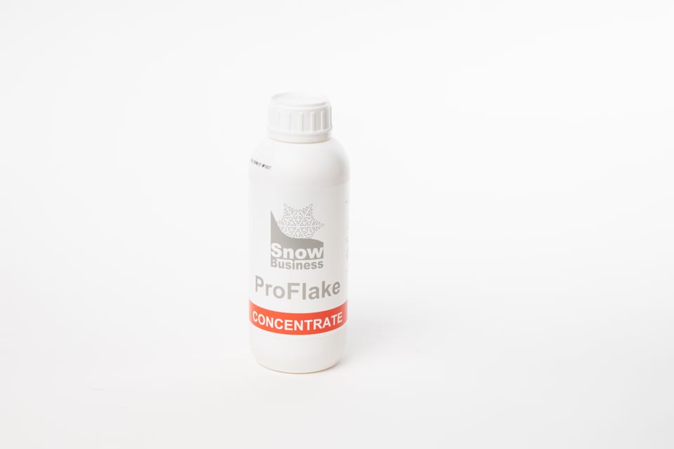 Snow Business ProFlake snow fluid, concentrate (1:19), 1 liter