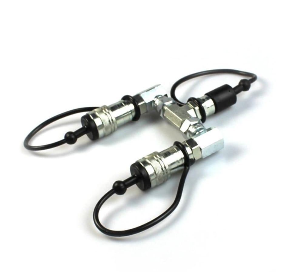 Magic FX CO2 splitter: 1 x 3/8” in -> 2 x 3/8” out